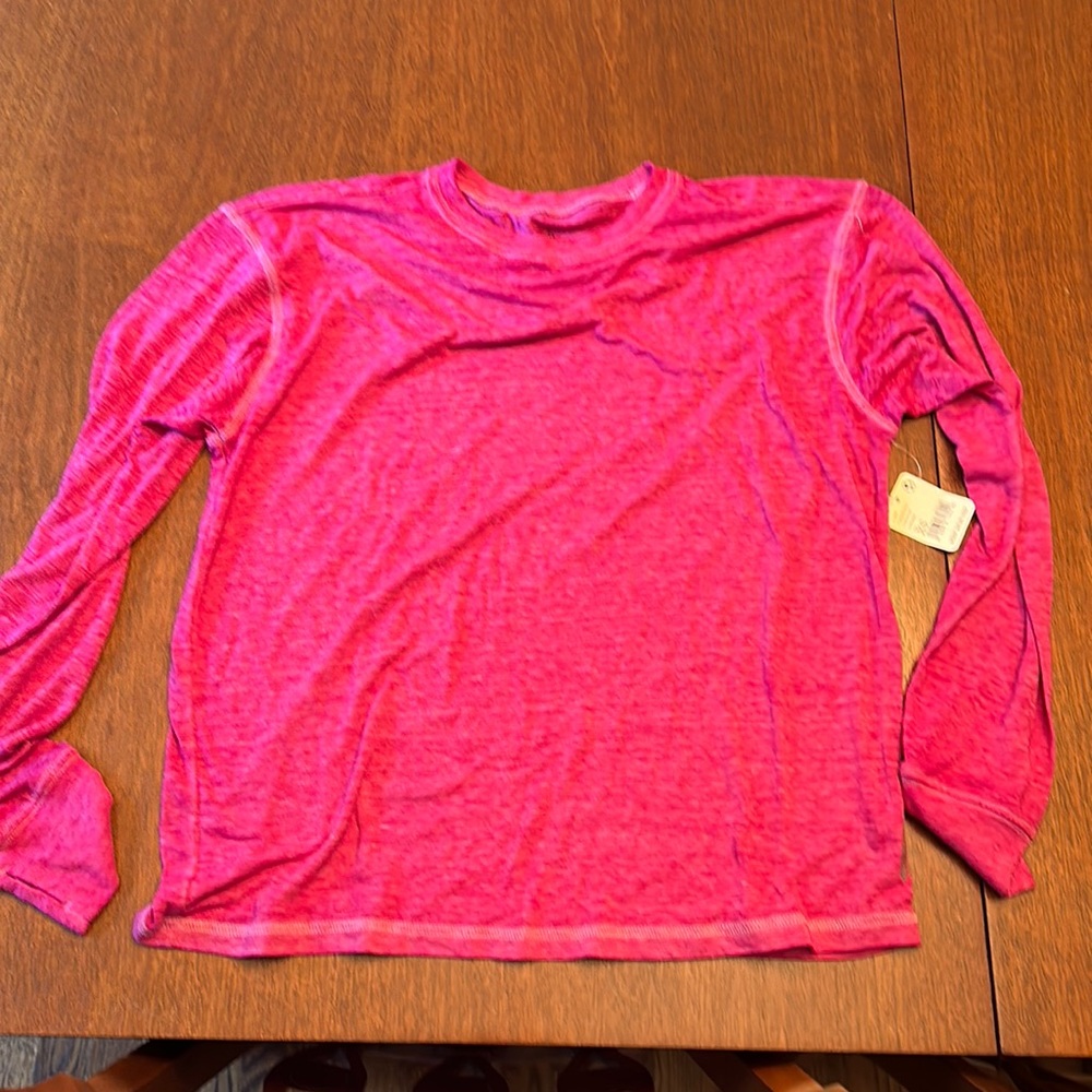 Free people brand new fuschia long sleeve super soft T-shirt